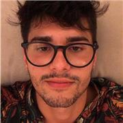 Diplomato nell’articolazione Relazioni Internazionali per il Marketing con 100/100 e diplomato ESABAC con 20/20!